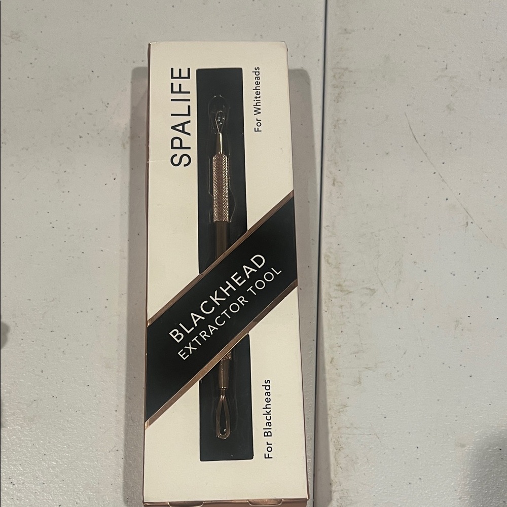 Alife Blackhead Extractor Tool - Black and Gold
